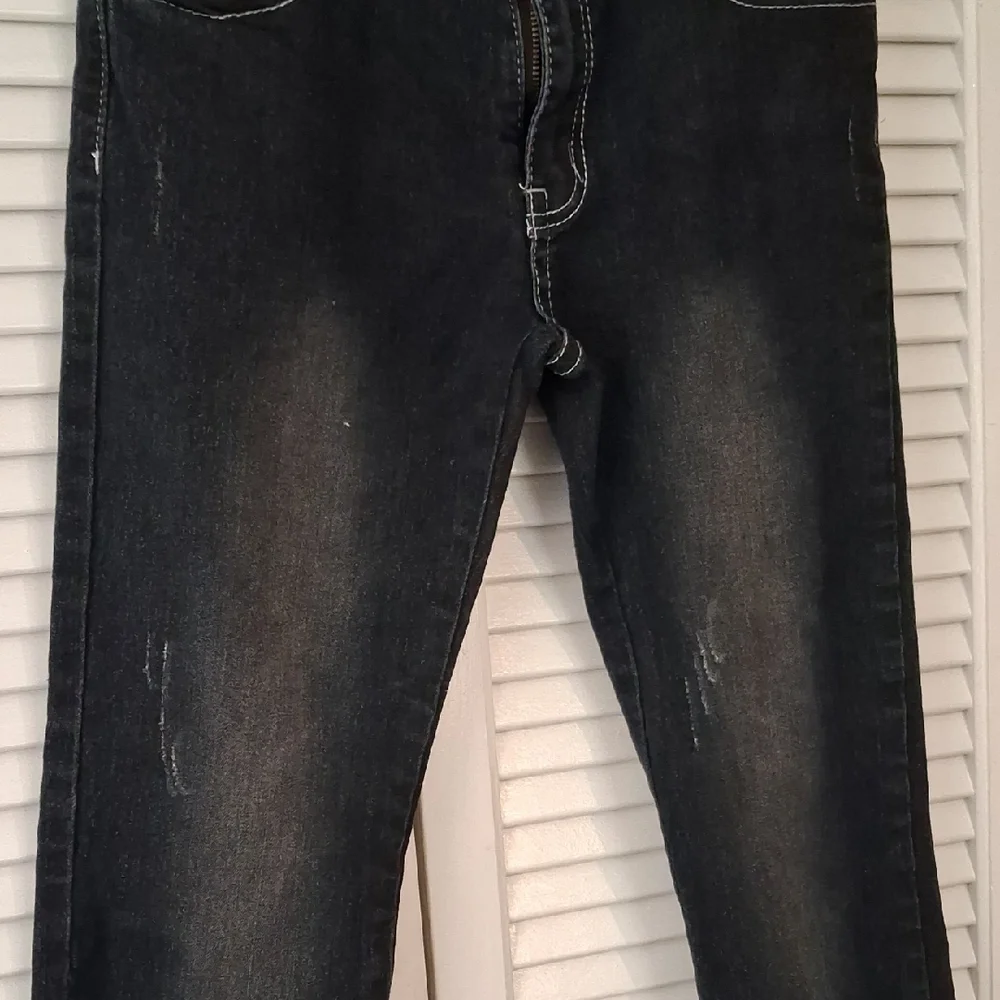 Women's Straight Leg Jeans - Picture 7 of 7
